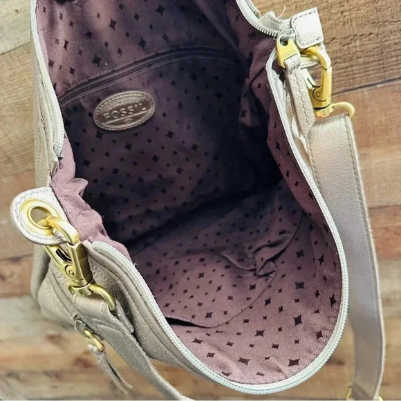 Fossil Leather Metallic Crossbody Bag - Picture 10 of 12